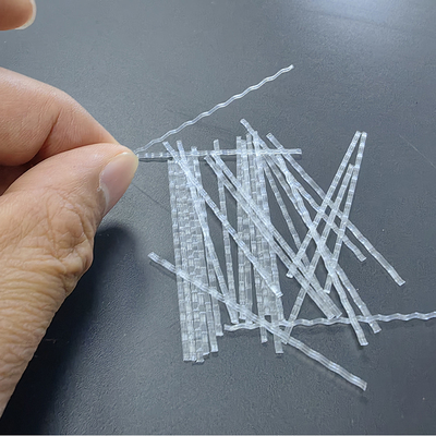 Forma d'onda di macrofibra di PP al posto di maglie metalliche saldate e fibre di acciaio nelle strutture in cemento per ponti e tetti di galleria
