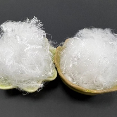 Fibra acida polilattica biodegradabile e concimabile di 100% per i tessuti