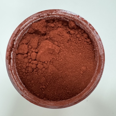 Materiali chimici di alta purezza materie prime pigmento inorganico ossido di ferro rosso per mattoni di calcestruzzo