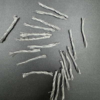Forte capacità di combinazione PP Fibre Twisted Bunchy Form per una migliore dispersione in miscela resistente alle crepe