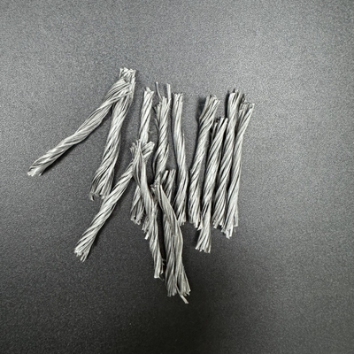 Forte capacità di combinazione PP Fibre Twisted Bunchy Form per una migliore dispersione in miscela resistente alle crepe