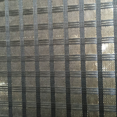 La vetroresina Geogrid o il poliestere Geogrid composited con tessuto non tessuto